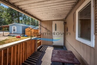 468800 US-95 in Sagle, ID - Building Photo - Building Photo