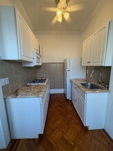 207 Jewett Ave in Jersey City, NJ - Building Photo - Building Photo