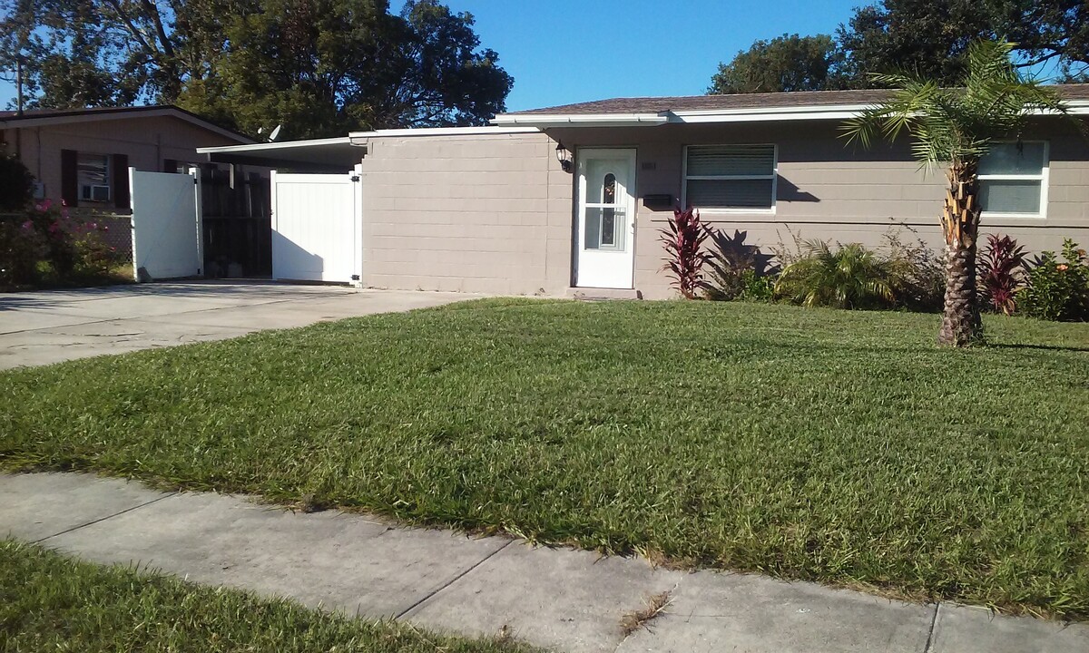 10851 Java Dr in Jacksonville, FL - Building Photo