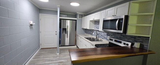 111 Kahului Beach Rd