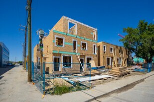 Shaganappi 10 in Calgary, AB - Building Photo