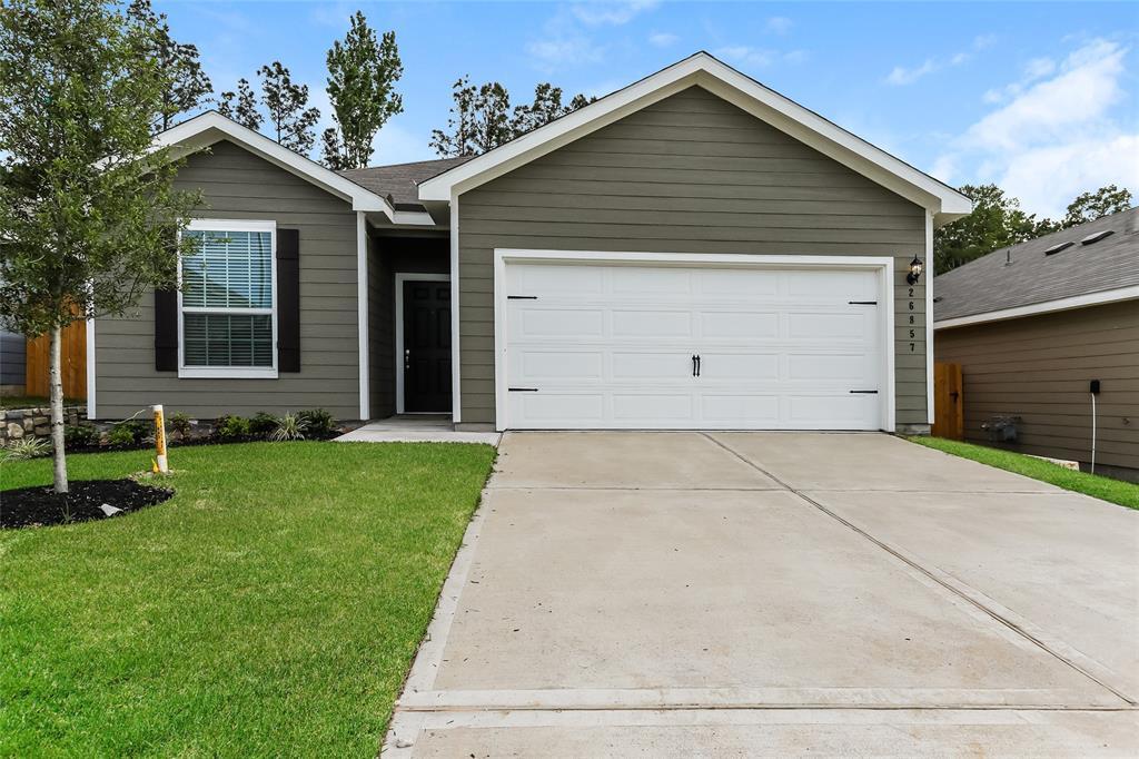 26857 Steinbeck Dr in Magnolia, TX - Building Photo