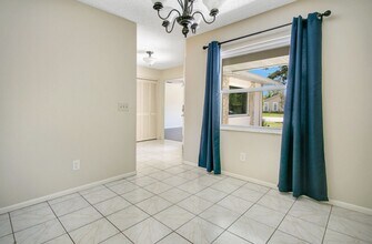 137 Peppertree Dr in Orlando, FL - Building Photo - Building Photo