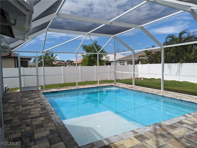 2311 SW 16th Terrace in Cape Coral, FL - Building Photo - Building Photo