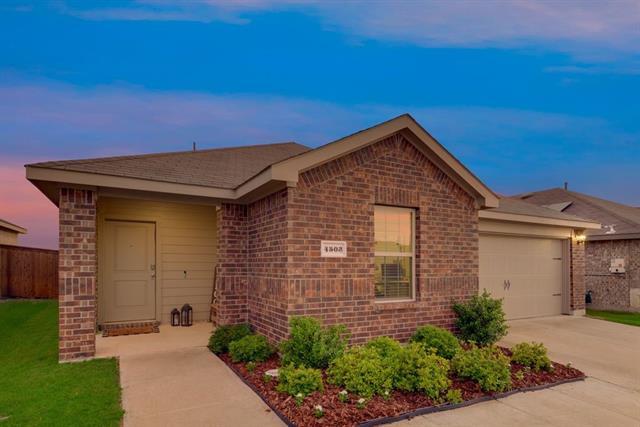 4503 Stardust Wy in Heartland, TX - Foto de edificio