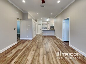 18018 Palm Breeze Dr in Tampa, FL - Building Photo - Building Photo