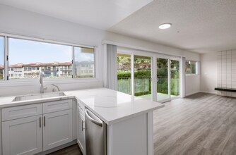 2161 W 25th St in Los Angeles, CA - Building Photo - Building Photo