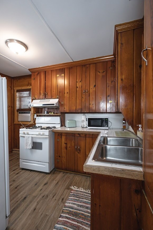 7521 Water St in Danbury, WI - Building Photo - Building Photo