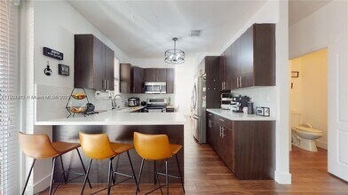 13868 SW 38th Terrace in Miami, FL - Building Photo - Building Photo