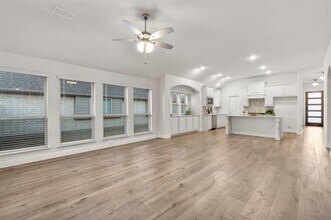 613 Sedona St in Oak Point, TX - Building Photo - Building Photo