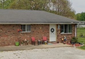 2506 E Dexter Ave, Unit 2506 in North Terre Haute, IN - Building Photo