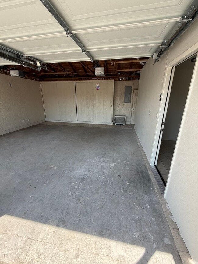 5477 E Indianapolis Ave in Fresno, CA - Building Photo - Building Photo