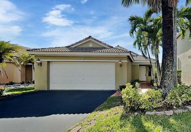 property at 1532 Salerno Cir