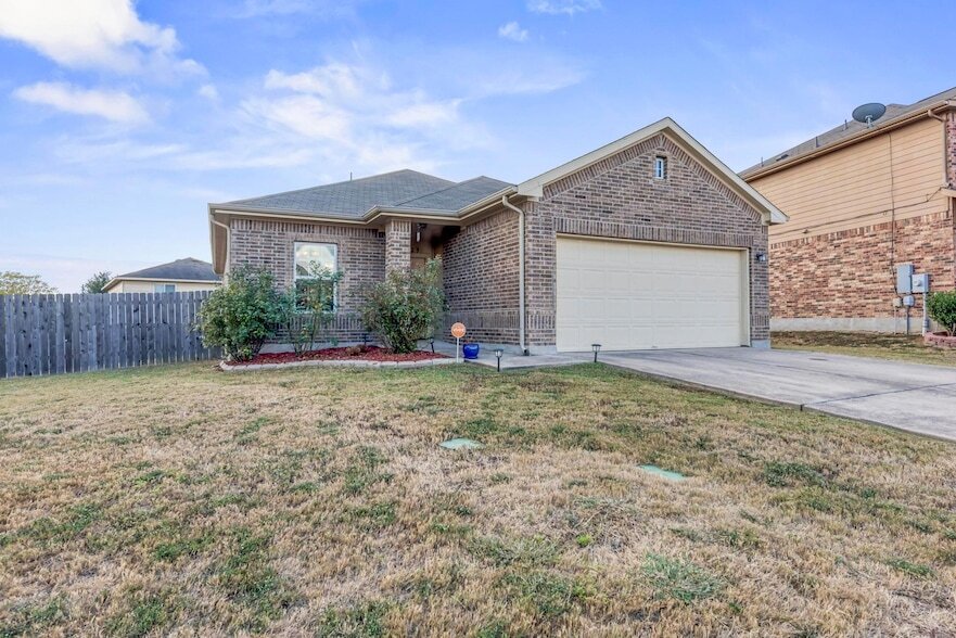 3325 Stirrat St, Unit 411B in Pflugerville, TX - Building Photo