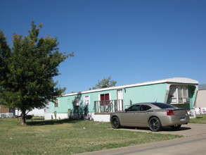 Liberal Mobile Home Communities in Liberal, KS - Building Photo - Other