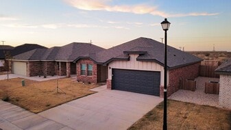 1337 Bajada St in Midland, TX - Building Photo