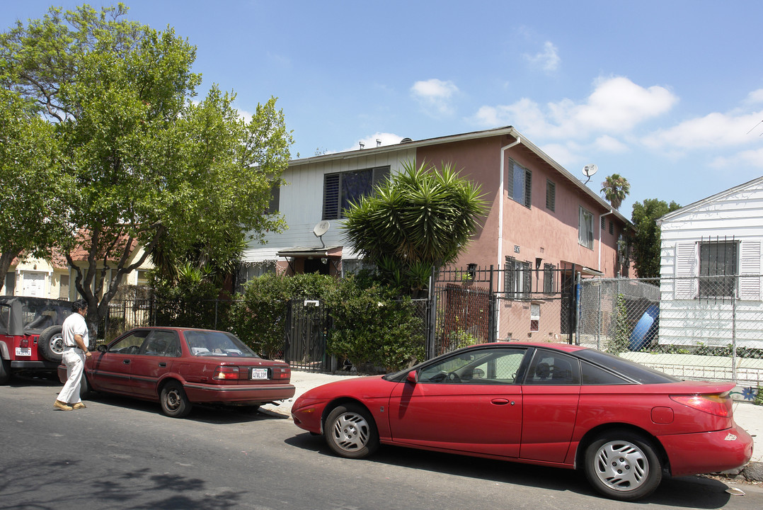 5947 Barton Ave in Los Angeles, CA - Building Photo