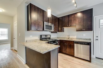 836 E 53rd St-Unit -836-1N in Chicago, IL - Building Photo - Building Photo