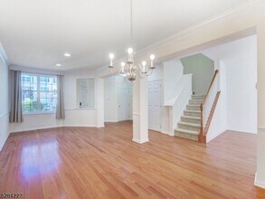 44 Lamerson Cir in Mt. Olive, NJ - Building Photo - Building Photo