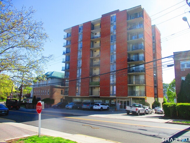 property at 87 Glenbrook Rd