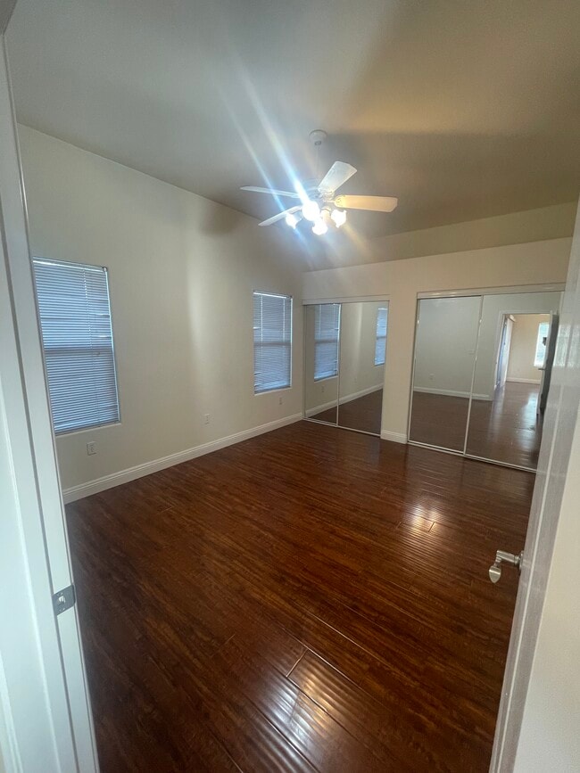 8985 S Durango Dr, Unit 1079 in Las Vegas, NV - Foto de edificio - Building Photo