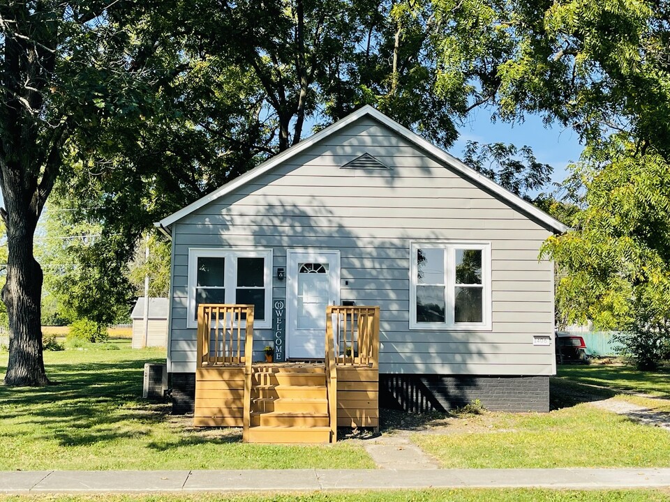 1406 S Illinois St in Streator, IL - Building Photo