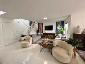 4832 Grapevine Way in Davie, FL - Building Photo - Building Photo