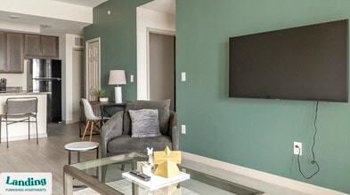 4985 Eastwood Greens St, Unit 03-305 in Ft. Myers, FL - Foto de edificio - Building Photo