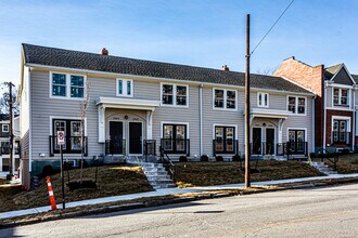Plaza Town House in Kansas City, MO - Building Photo - Building Photo