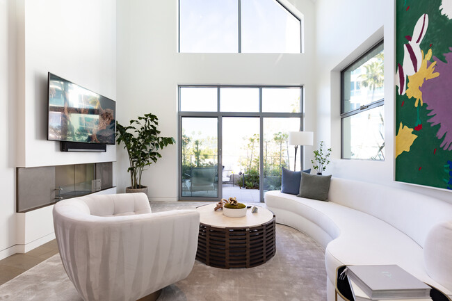 Gardenhouse Beverly Hills in Beverly Hills, CA - Foto de edificio - Interior Photo