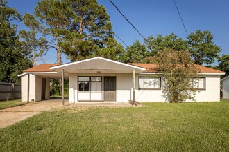 3306 Whitmore St in Pascagoula, MS - Building Photo - Building Photo