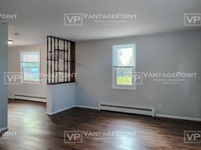 238 Michigan Ave in Oconto, WI - Building Photo - Building Photo