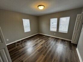 3747 E Market St in Indianapolis, IN - Building Photo