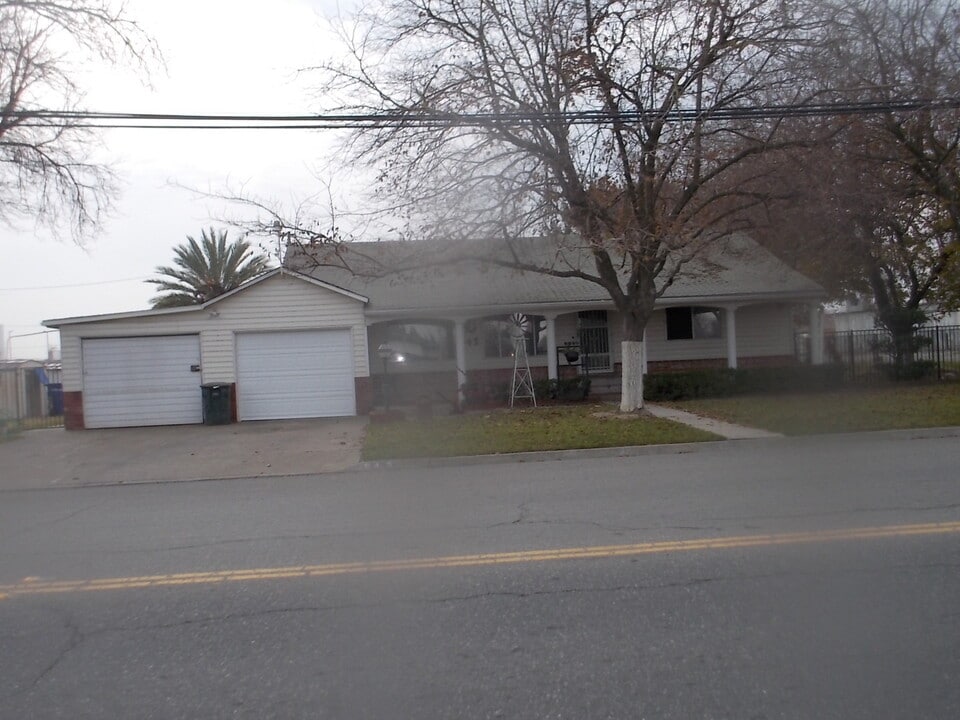 642 Merced St in Newman, CA - Building Photo