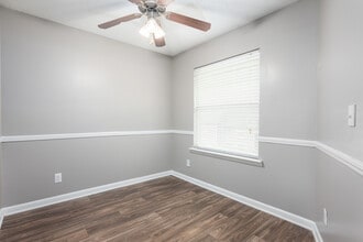 Hunt Club Apartments, LLC in Winston-Salem, NC - Foto de edificio - Interior Photo