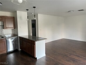 1264 SE 8th St in Cape Coral, FL - Building Photo - Building Photo