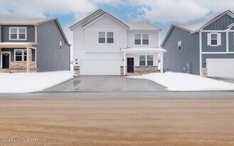 16903 Aiken Rdg Cir in Louisville, KY - Building Photo