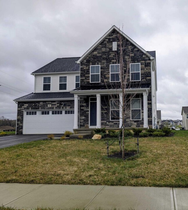 81 Middlemead in Delaware, OH - Building Photo