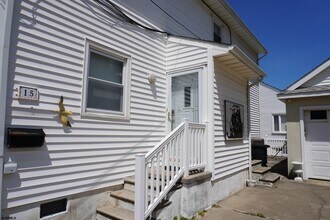 15 S Decatur Ave in Margate City, NJ - Building Photo - Building Photo