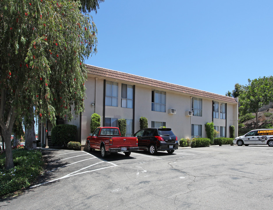 Telegraph Canyon Apartments in Chula Vista, CA - Foto de edificio