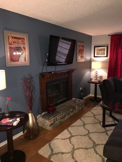 property at 5160 Everett Ln