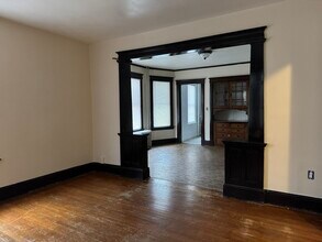 37 Mountford St, Unit 1 in Hartford, CT - Building Photo - Building Photo