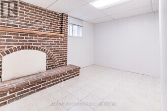 52 Baylawn Dr in Toronto, ON - Building Photo - Building Photo