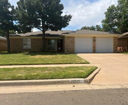5717 89th St in Lubbock, TX - Building Photo