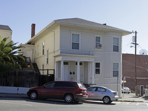 616 Sacramento St in Vallejo, CA - Foto de edificio - Building Photo