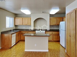 7300 Vinca Rd in Las Vegas, NV - Building Photo - Building Photo