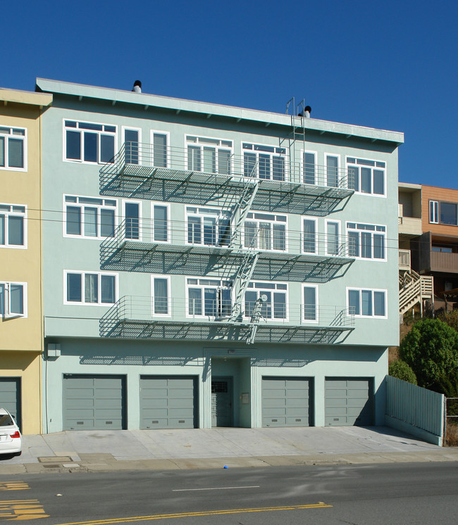 2000 Turk St in San Francisco, CA - Building Photo - Building Photo