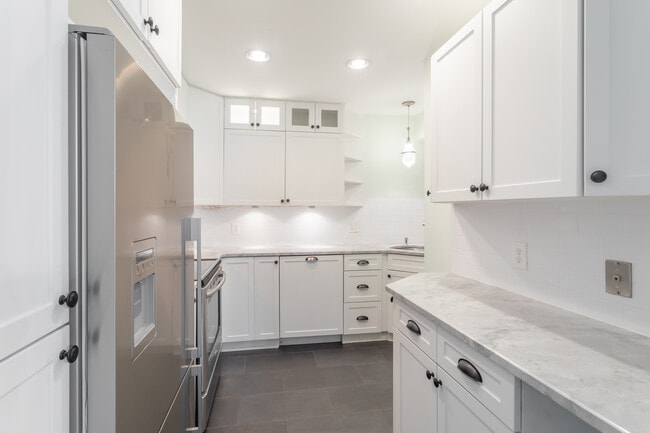 2919 S Woodstock St, Unit A in Arlington, VA - Building Photo - Building Photo