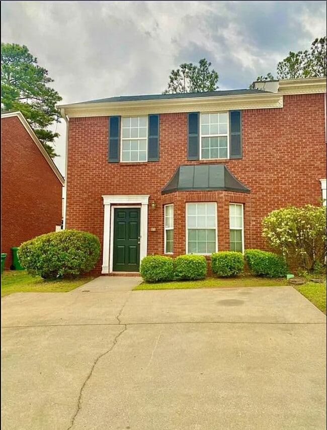 5663 Windfall Ln in Lithonia, GA - Building Photo - Building Photo