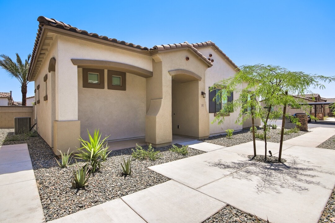 Avilla Enclave in Mesa, AZ - Building Photo